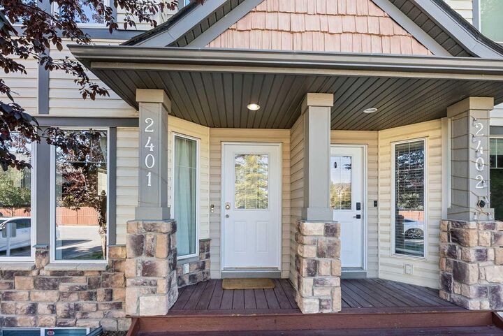 Photo de la propriété:  2445 Kingsland Road SE 2401  AB T4A 0B9 
