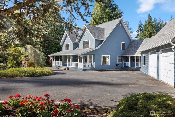 Property Photo: 18014 59th Avenue SE WA 98296