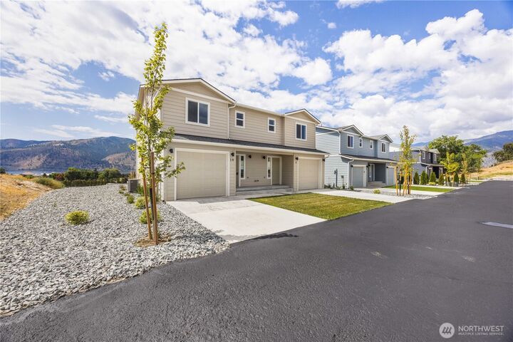 Property Photo: 51 Phoebe Lane 9 WA 98831
