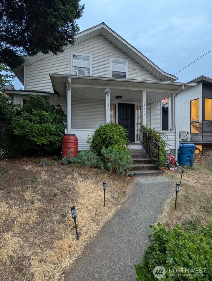 5035  35th Avenue S  Seattle WA 98118 photo
