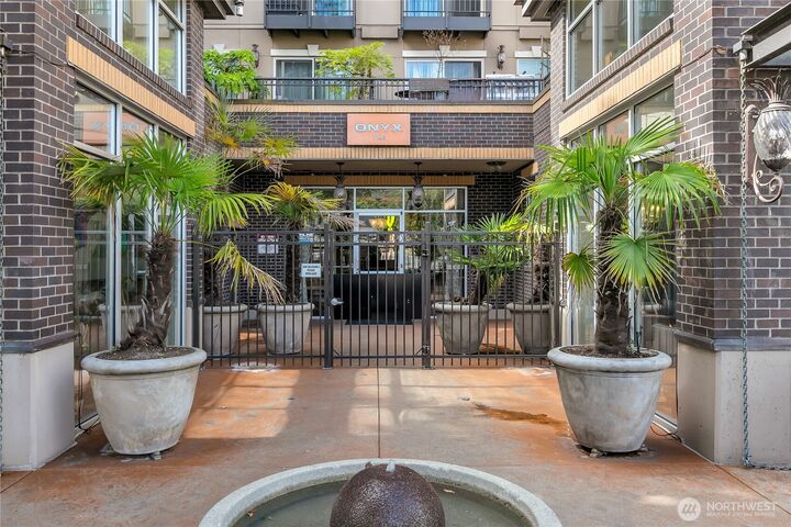 Property Photo: 1125 E Olive Street 203 WA 98122