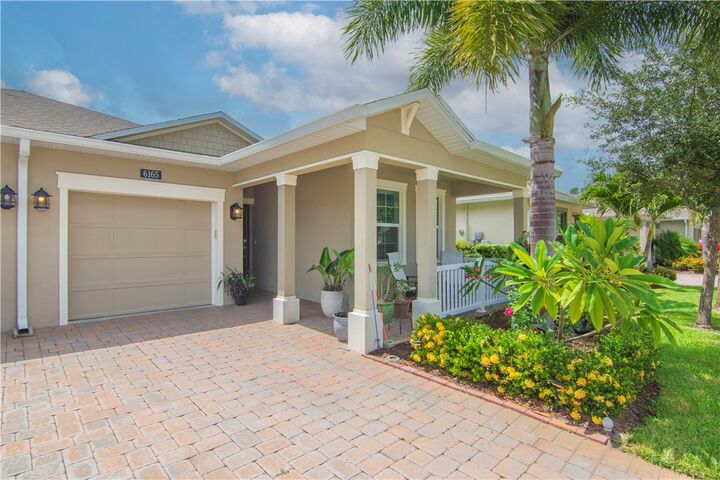Property Photo:  6165 Red Maple Manor  FL 32966 