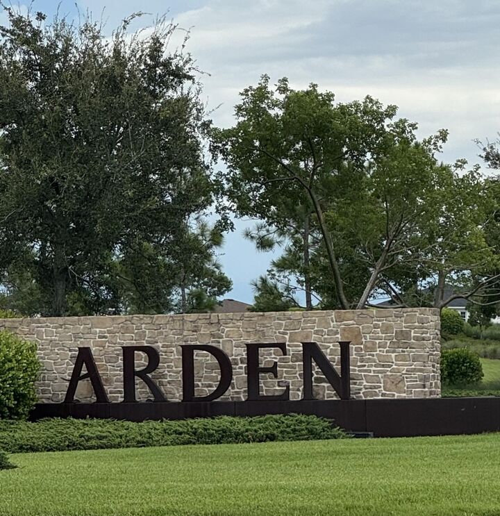 Property Photo: 1301 Haywagon Trail FL 33470