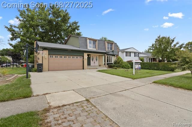 Property Photo: 625 Kings Way MI 48188