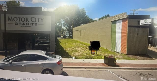 35 N Broadway Street  Lake Orion Vlg MI 48362 photo