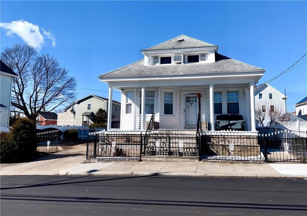 Property Photo:  54 Chatham Street  RI 02904 