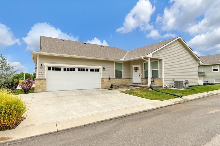 331 N 127th St E  Wichita KS 67206 photo