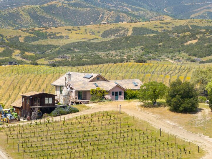 30625 Stonewall Canyon Road  Soledad CA 93960 photo