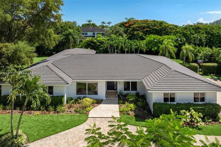5940 SW 120th St  Pinecrest FL 33156 photo