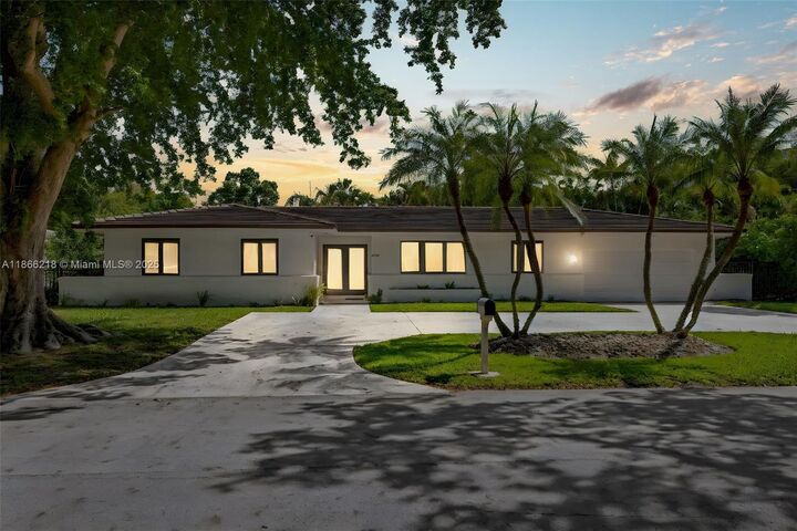 1460 Campamento Ave  Coral Gables FL 33156 photo