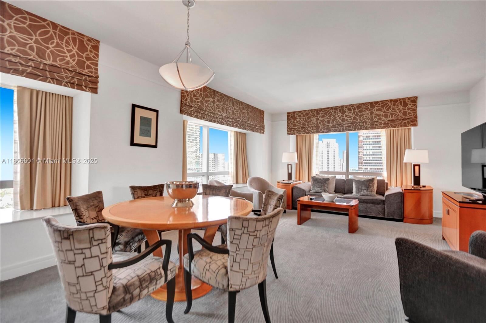 Property Photo: 1435 Brickell Ave 3212 FL 33131