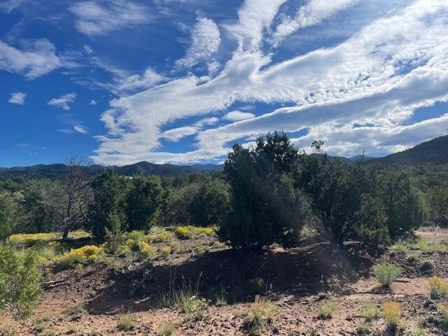 Property Photo: 2 Eccola Lane NM 87506