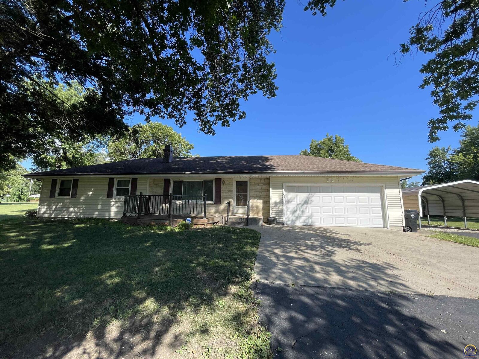 Property Photo: 5850 SW 58th St KS 66619