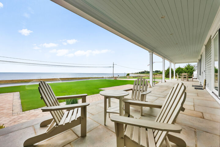 Property Photo: 464 Park Boulevard CT 06615