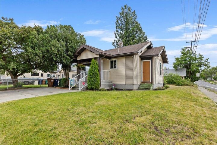 1529 W Nora Ave  Spokane WA 99205 photo
