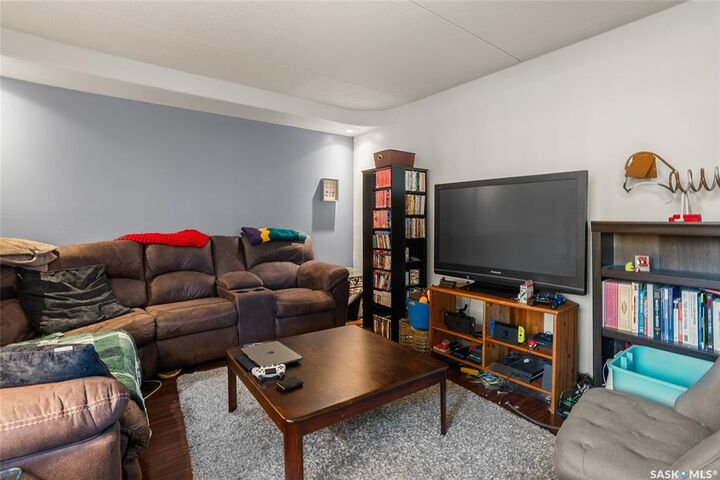 Property Photo: 20 Assiniboine Drive 11 SK S7K 1H2