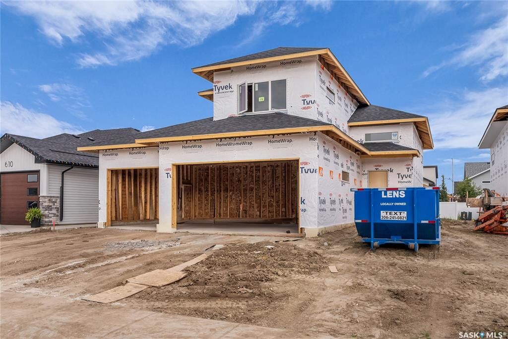 Property Photo: 608 Ballesteros Crescent SK S0K 4S4