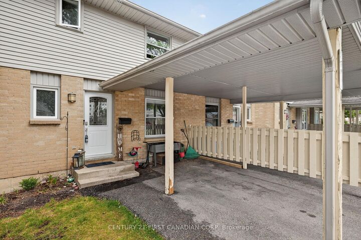 Property Photo: 55 Ashley Crescent ON N6E 3R8