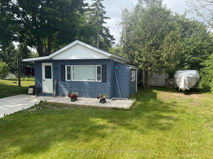 Property Photo:  11 Bluejay Court  ON N0G 2V0 