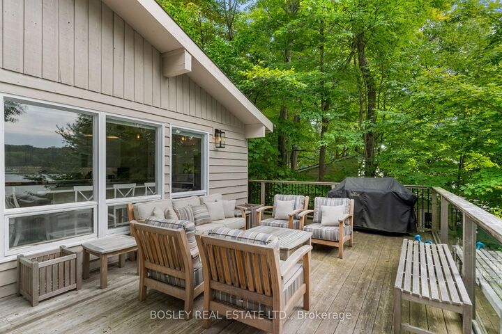 Property Photo:  152 Farlain Lake Road E Cottage  ON L9M 0B5 