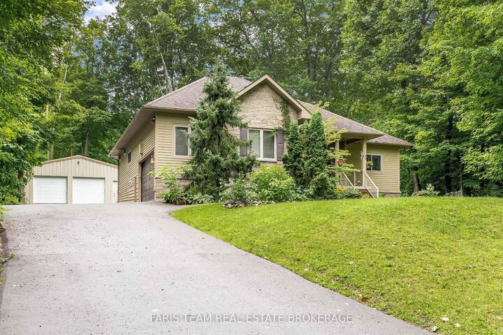 Property Photo: 193 Gilwood Park Drive ON L9M 1Z3