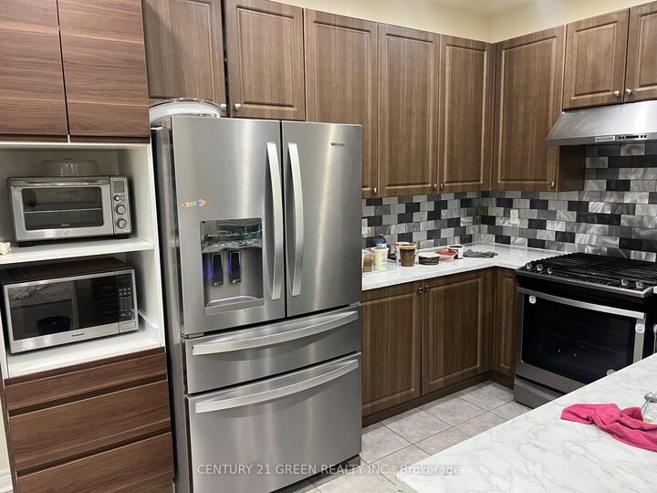 Photo de la propriété: 634 Mockridge Terrace Upper Level ON L9T 7V2