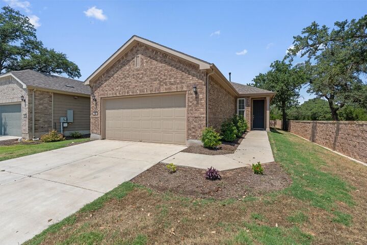 Property Photo: 502 Saratoga Lane TX 78633