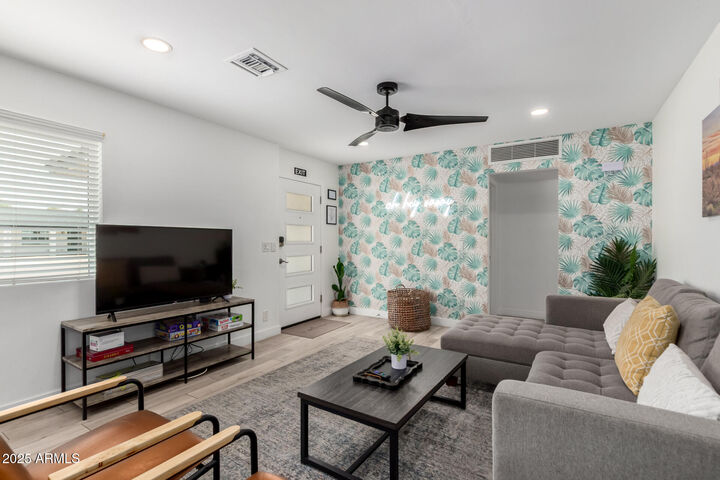 Property Photo:  7312 E Villa Way  AZ 85257 