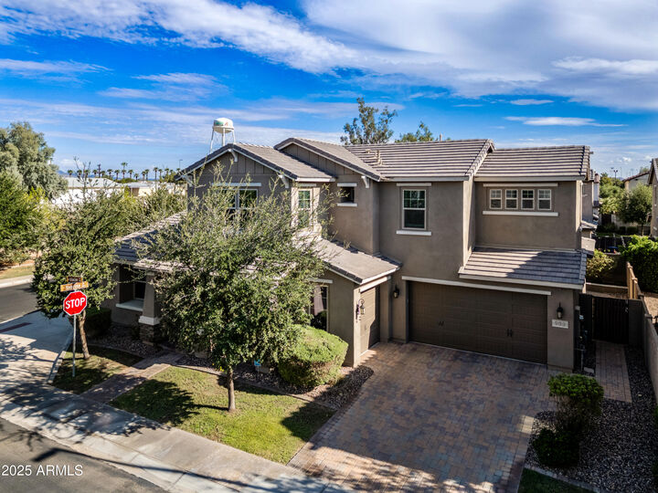 Property Photo: 903 W Glacier Drive AZ 85248