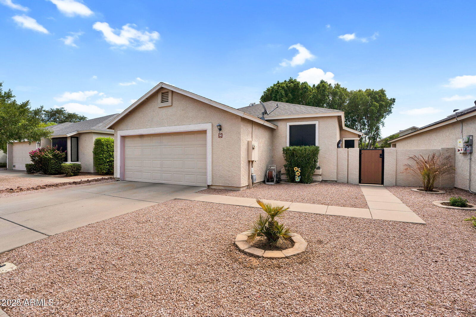 Property Photo: 4725 E Brown Road 10 AZ 85205