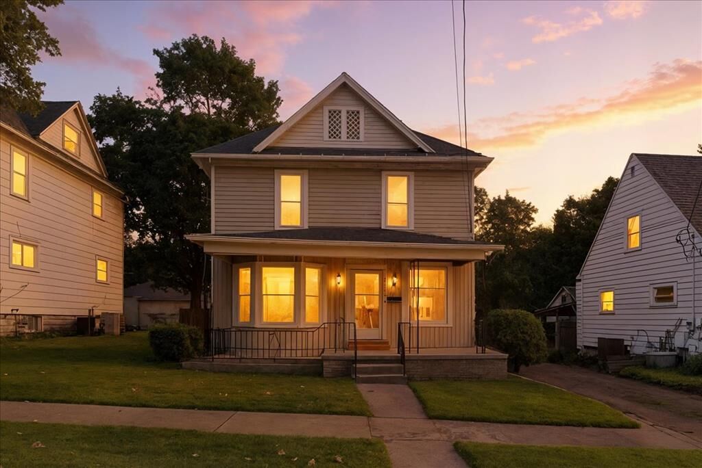 Property Photo:  638 Arthur St  OH 44805 
