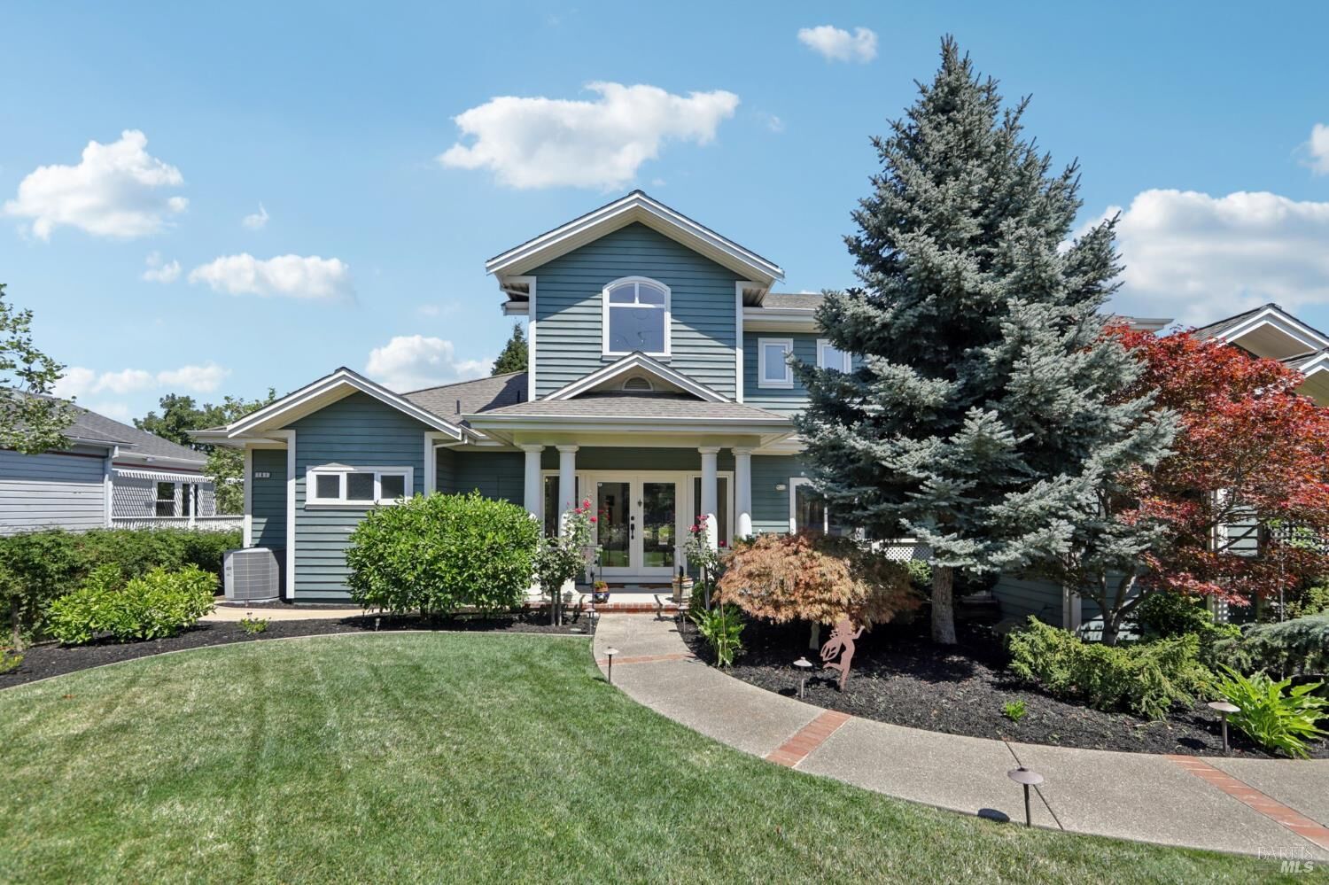 Property Photo:  161 E D Street  CA 94510 