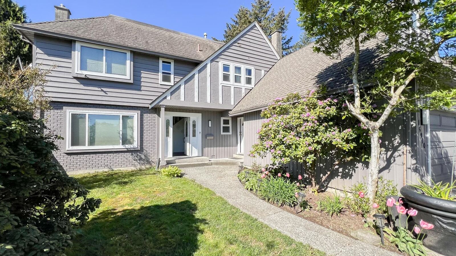 Property Photo: 15910 100A Avenue BC V4N 2P5