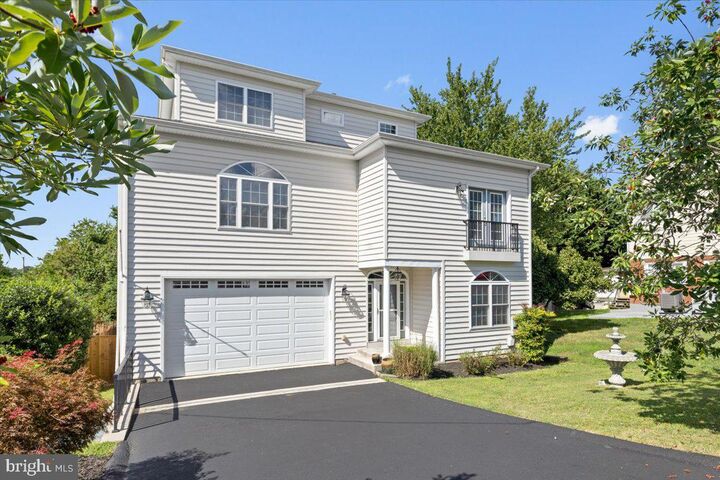 Property Photo:  3912 17th Street  MD 20732 