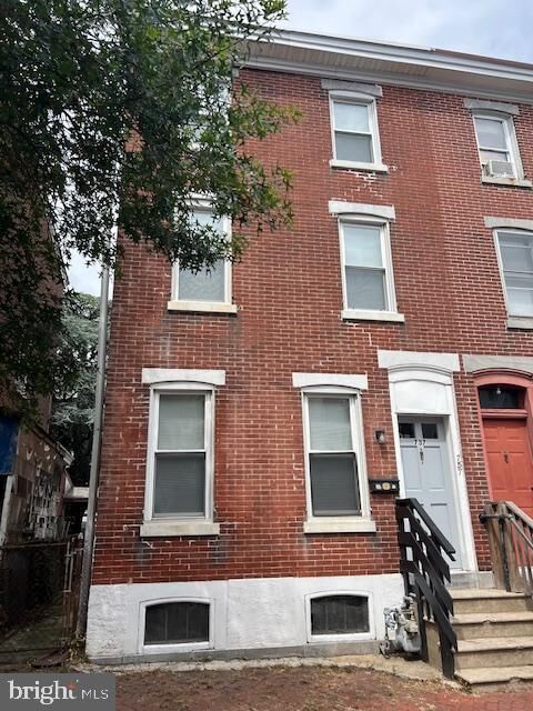 737 Chain Street  Norristown PA 19401 photo