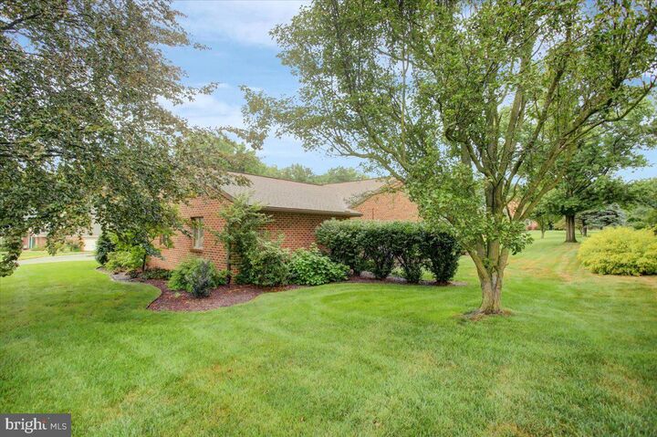 1577 Marilyn Court  Chambersburg PA 17202 photo