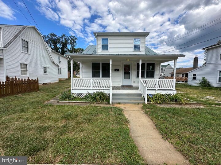 311 N Lawrence Street  Charles Town WV 25414 photo