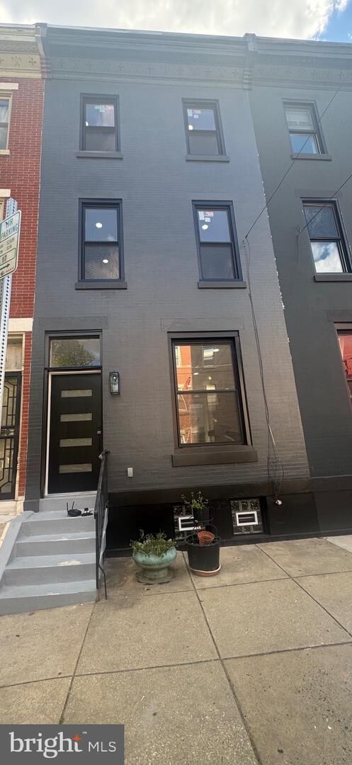 856 Perkiomen Street  Philadelphia PA 19130 photo