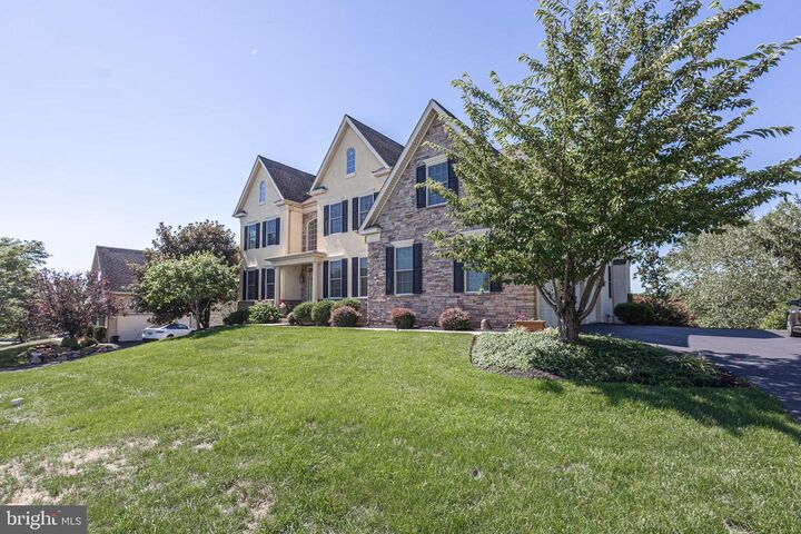 Property Photo: 928 Masters Way PA 19438