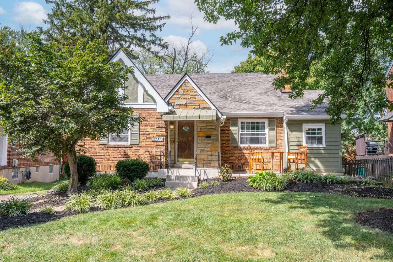 Property Photo: 2518 Ridgecliff Avenue OH 45212