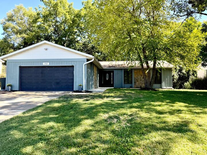 Property Photo:  1762 Lockbourne Drive  OH 45240 