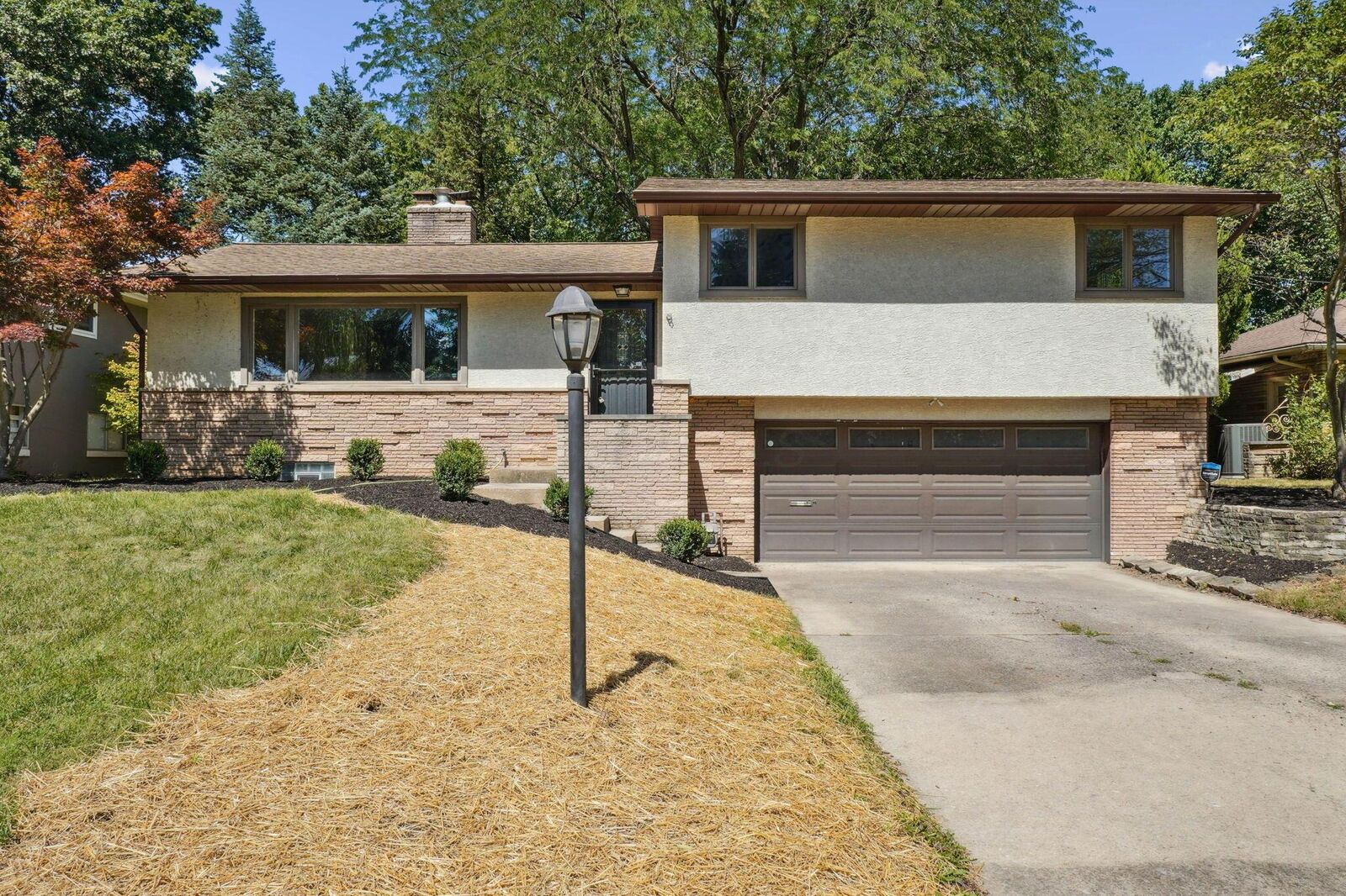 Property Photo:  598 Latham Court  OH 43214 