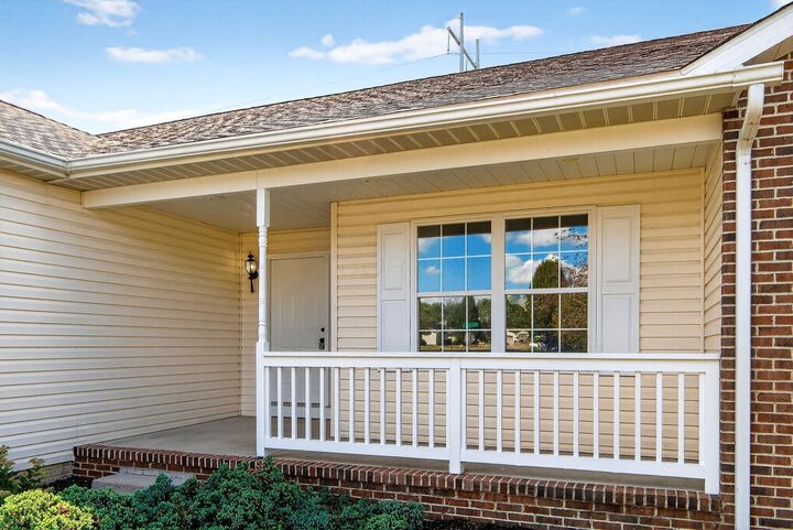 Property Photo:  525 Meadowland Drive  OH 43055 