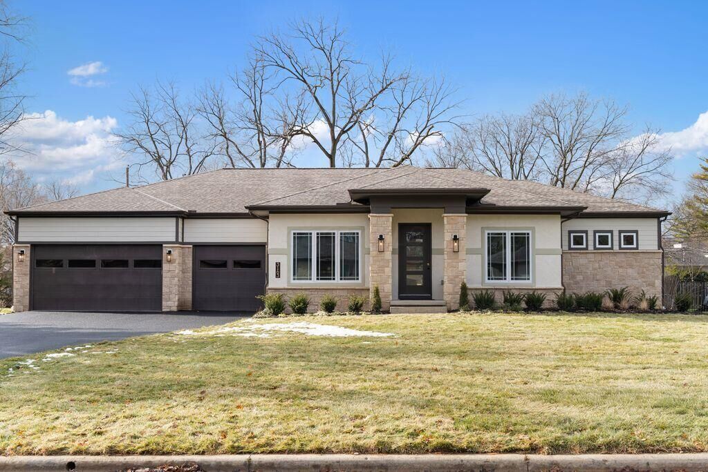 Property Photo:  3163 S Dorchester Road  OH 43221 