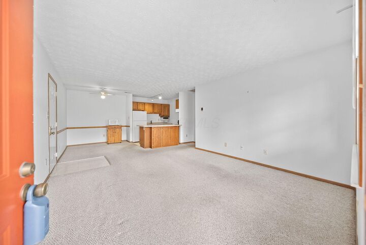Property Photo: 4478 Greystone Village Drive OH 43228