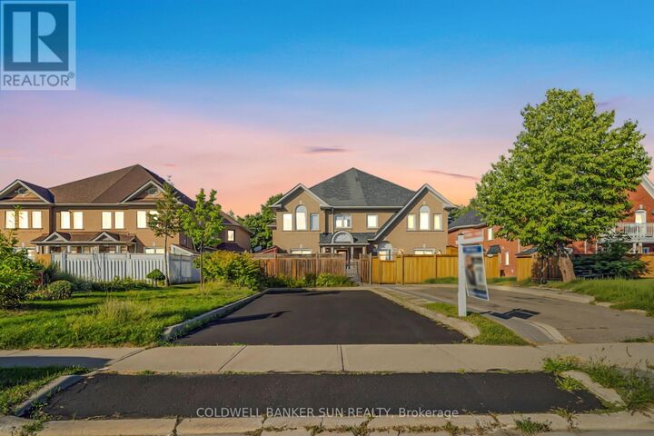 138 Pressed Brick Drive  Brampton (Brampton North) ON L6V 4K6 photo