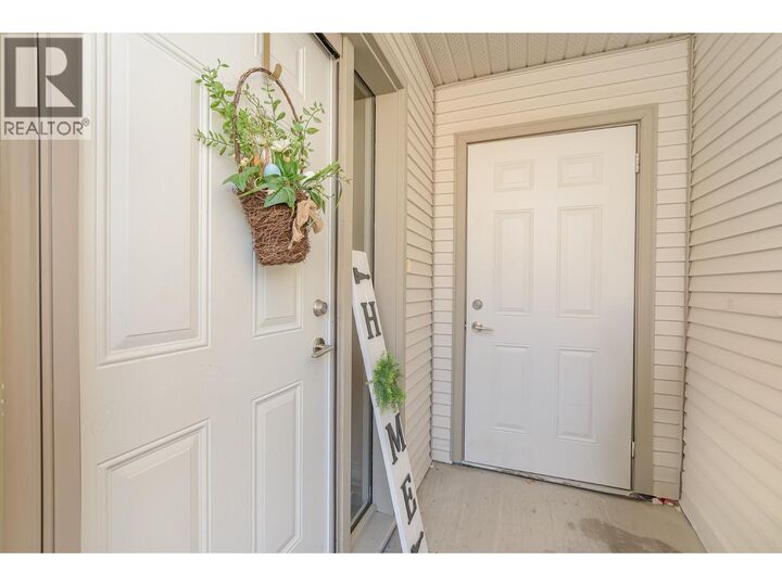 Property Photo:  171 17 Street Southeast 37  BC V1E 1P8 