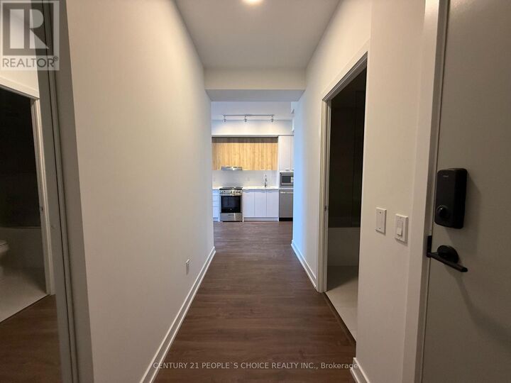 Property Photo: 5105 Hurontario Street 3212 ON L4Z 0C9