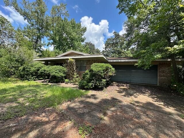 Property Photo: 1 NE Stafford Circle FL 32547