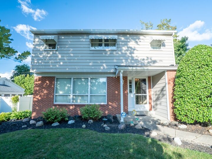 Property Photo:  5425 Heidt Avenue  PA 16509 